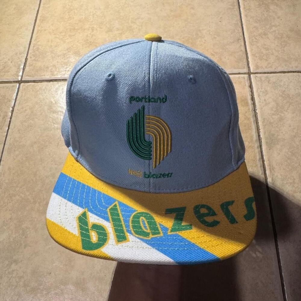Vintage y2k mitchell ness blazers Snapback One Size Fits All hat